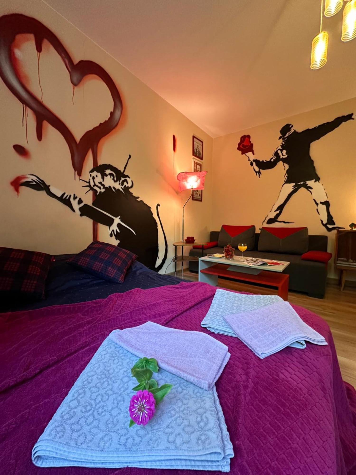 "Banksy" Art Daire Varşova Dış mekan fotoğraf